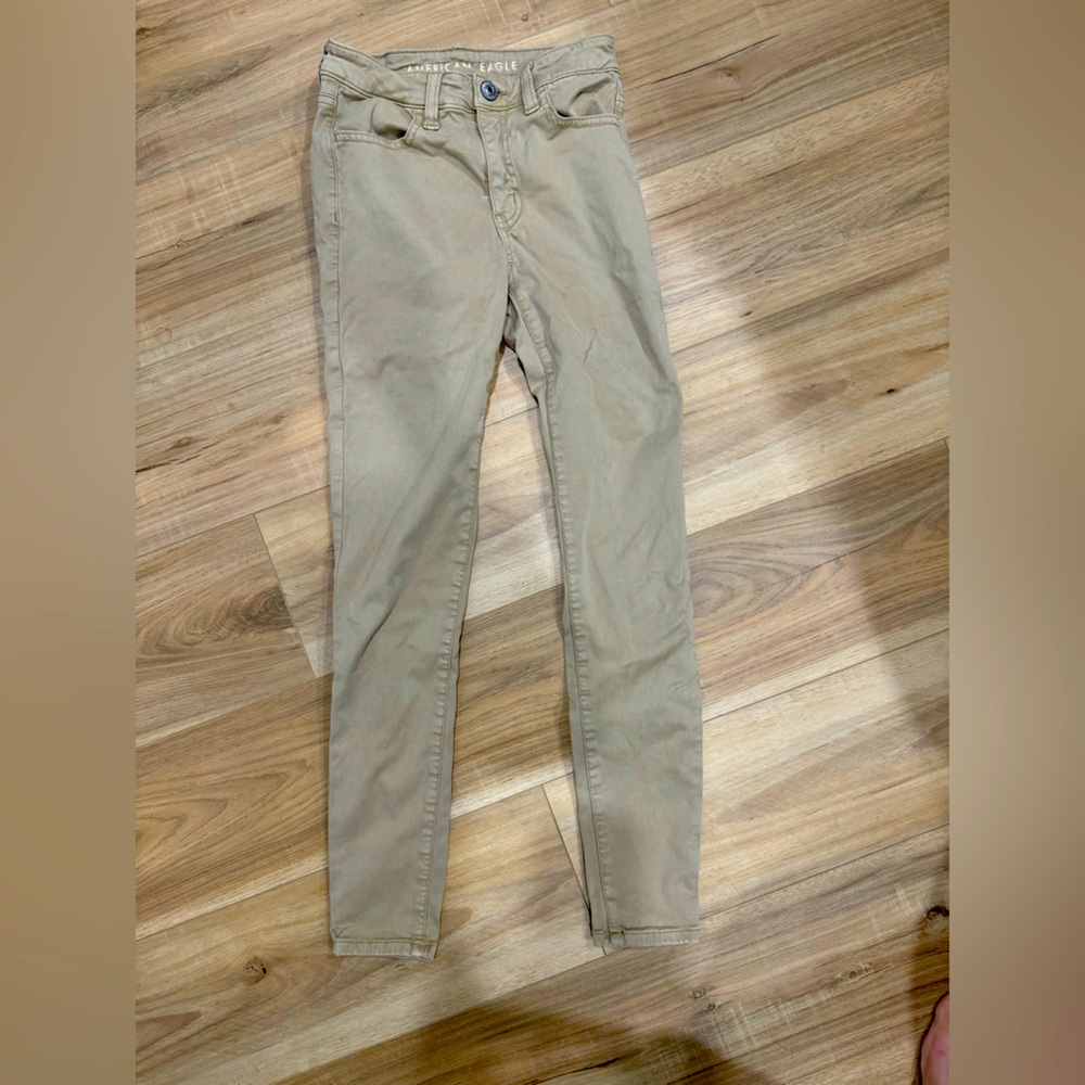 American Eagle high waisted khaki jeggings, size 0 regular